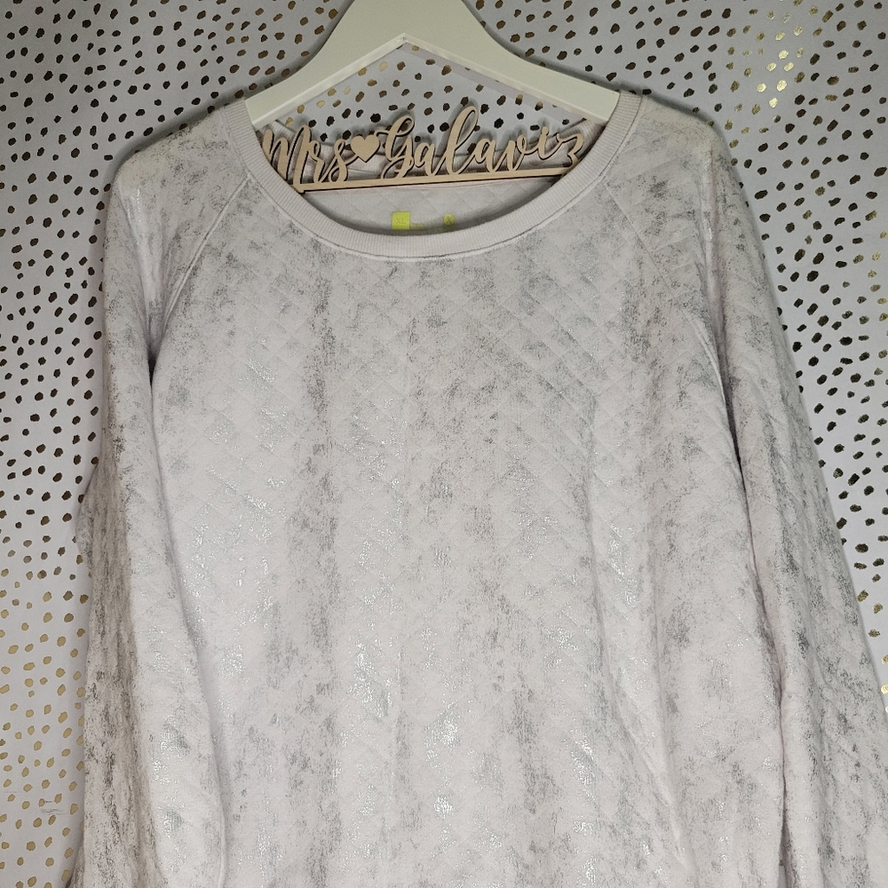 {3/$20} Xersion Quilted Sweater